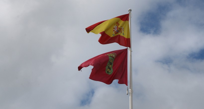 Imagen de la noticia Las banderas de España y Alpedrete ondean juntas