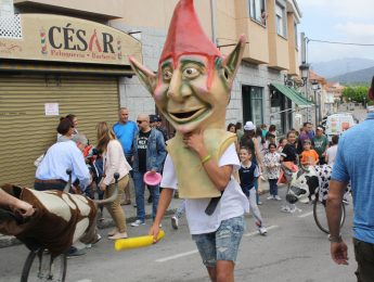 Imagen de la noticia Encierro infantil con gigantes y cabezudos